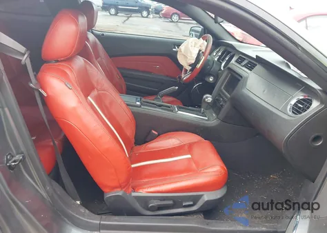 2010 Ford Mustang Gt Premium z USA, uszkodzony, nr VIN 1ZVBP8CH2A5143862